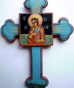 Cruce sculptată și pictată în tempera pe lemn, cu reprezentarea Sfântului Apostol Filip. Cruce sculptată și pictată în tempera, reprezentând pe Sfântul Apostol Filip